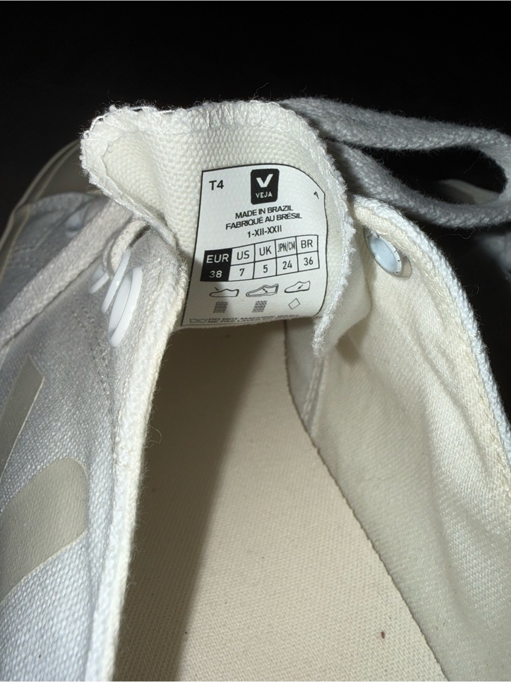 Veja Low-Top Canvas Sneakers in White and Cream - Picture 5 of 8